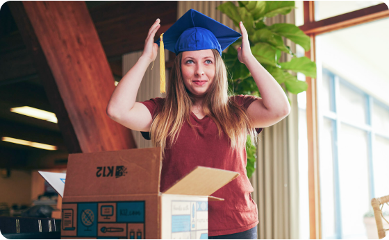 girl with graduate hat