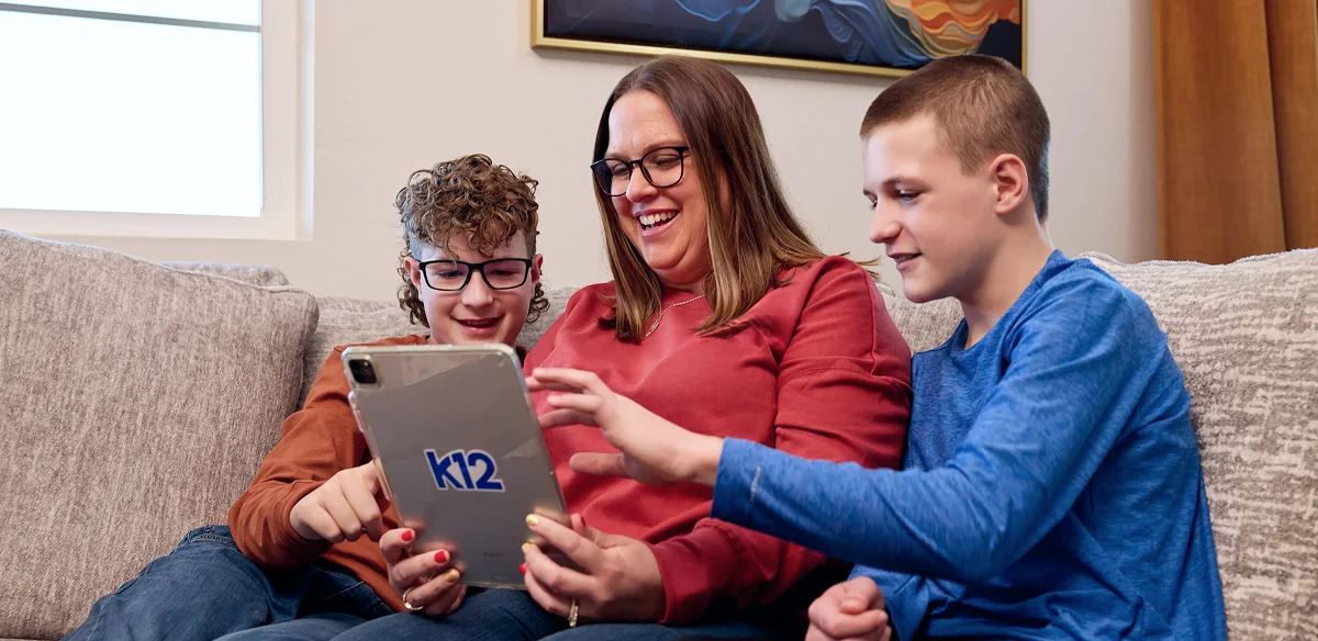 students using the tablet
